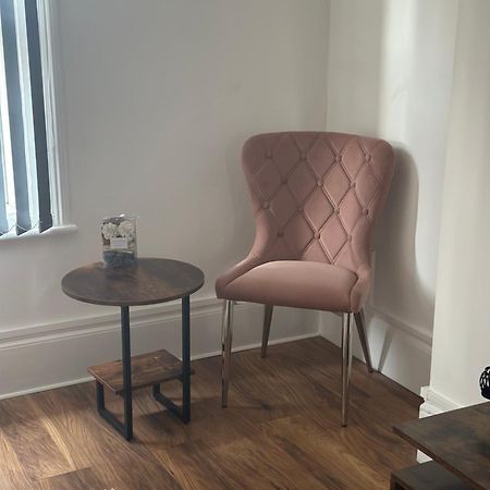 New Apartment 2 布伦特福德 外观 照片